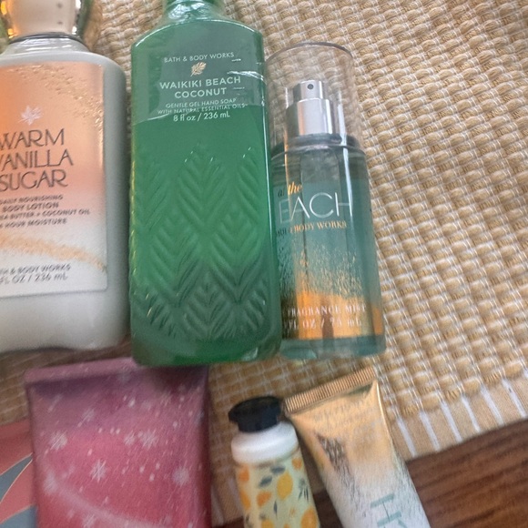 NEW Bath & Body Works HUGE BUNDLE LOT - Picture 8 of 9